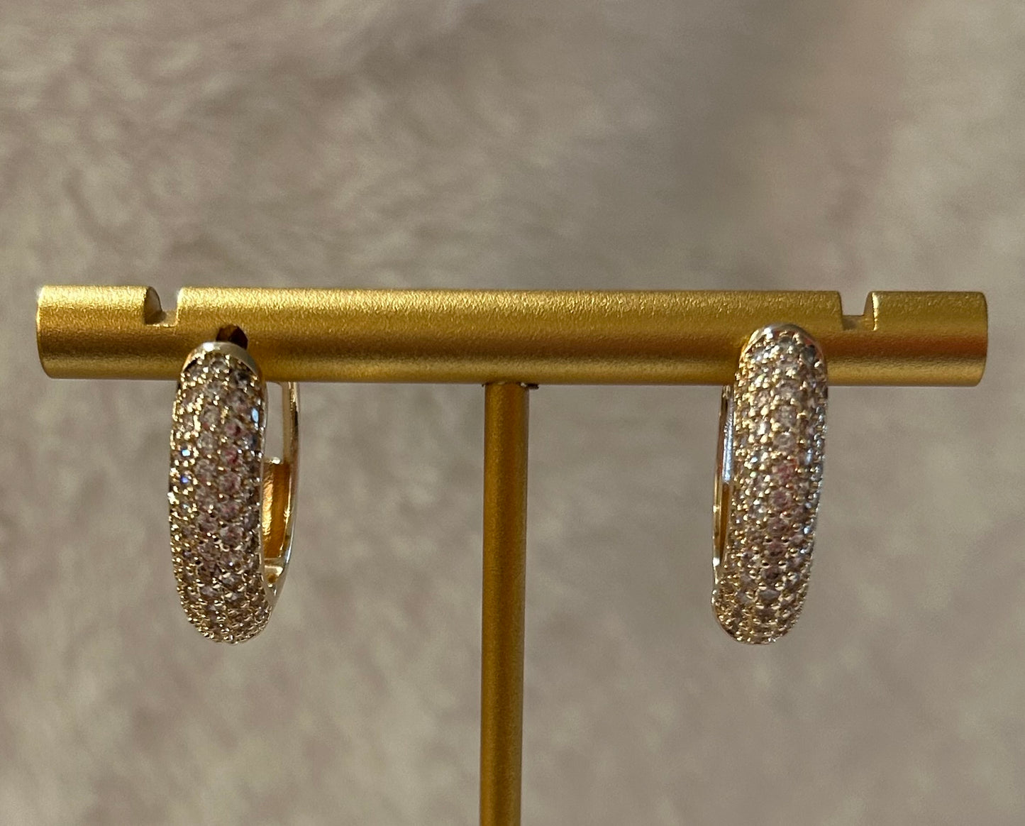 Hoop earring with gold plated pendant 2 in 1