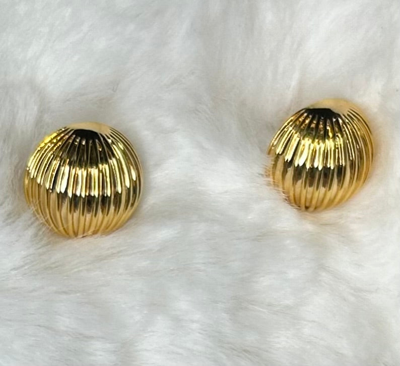 Gold plated earring