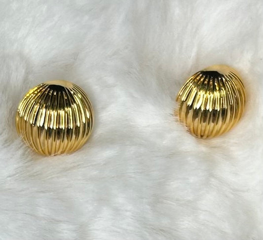 Gold plated earring