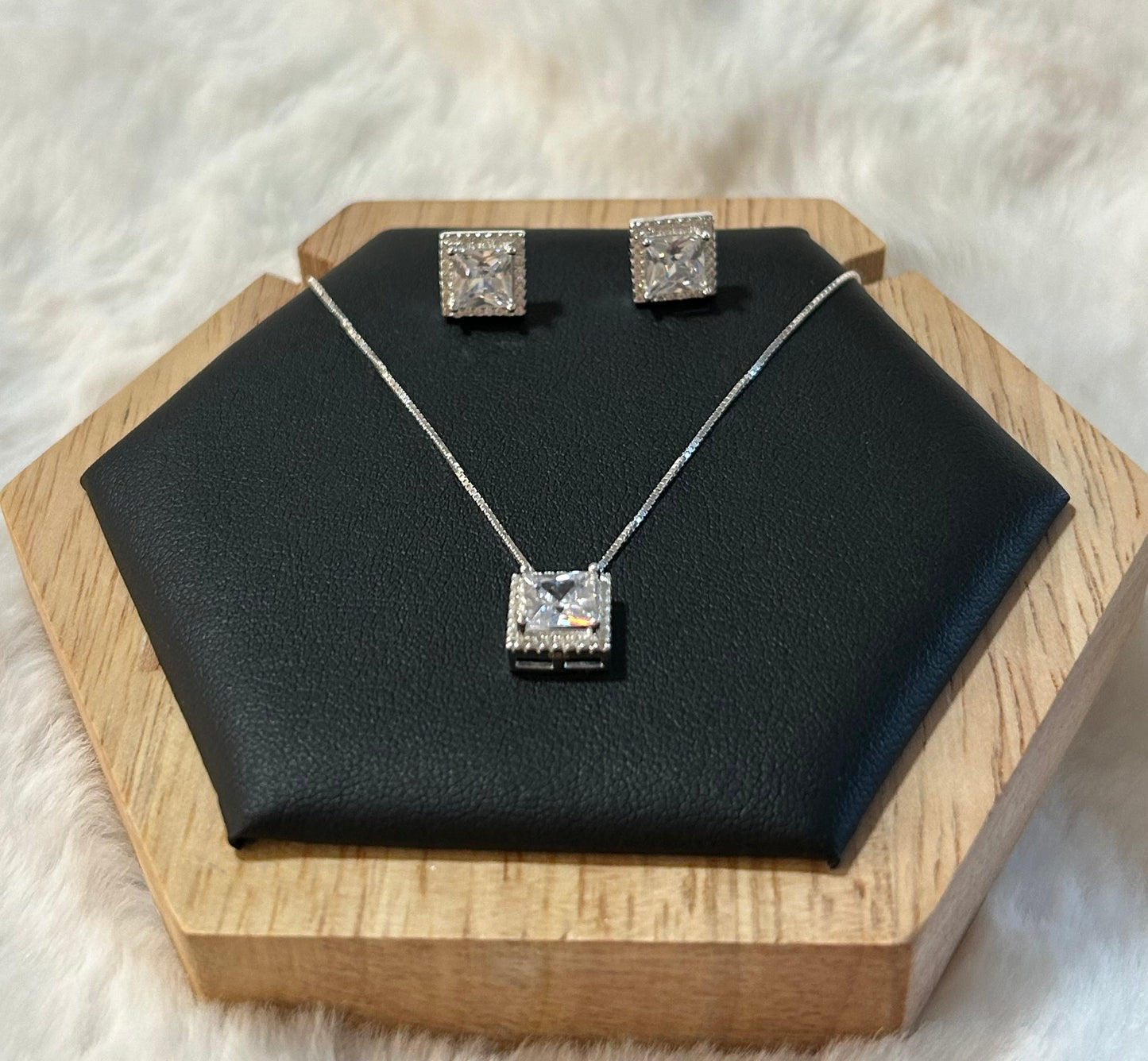 Silver set with square crystal pendant!