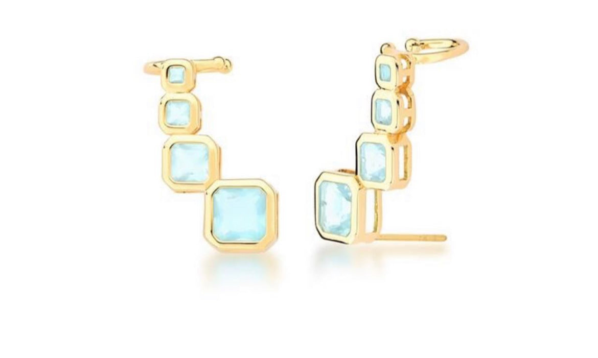 Ear cuff earring with gold-plated square crystals