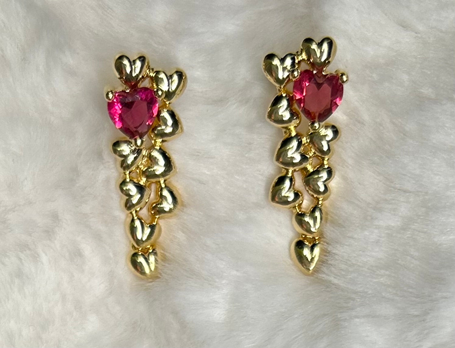 Gold-plated Ruby crystal heart earring!