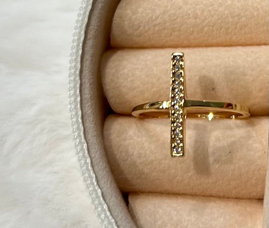 Gold plated cross shape ring size 6.5