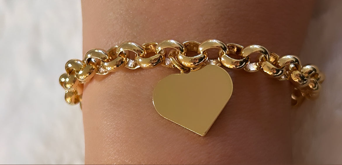 Gold-plated heart bracelet