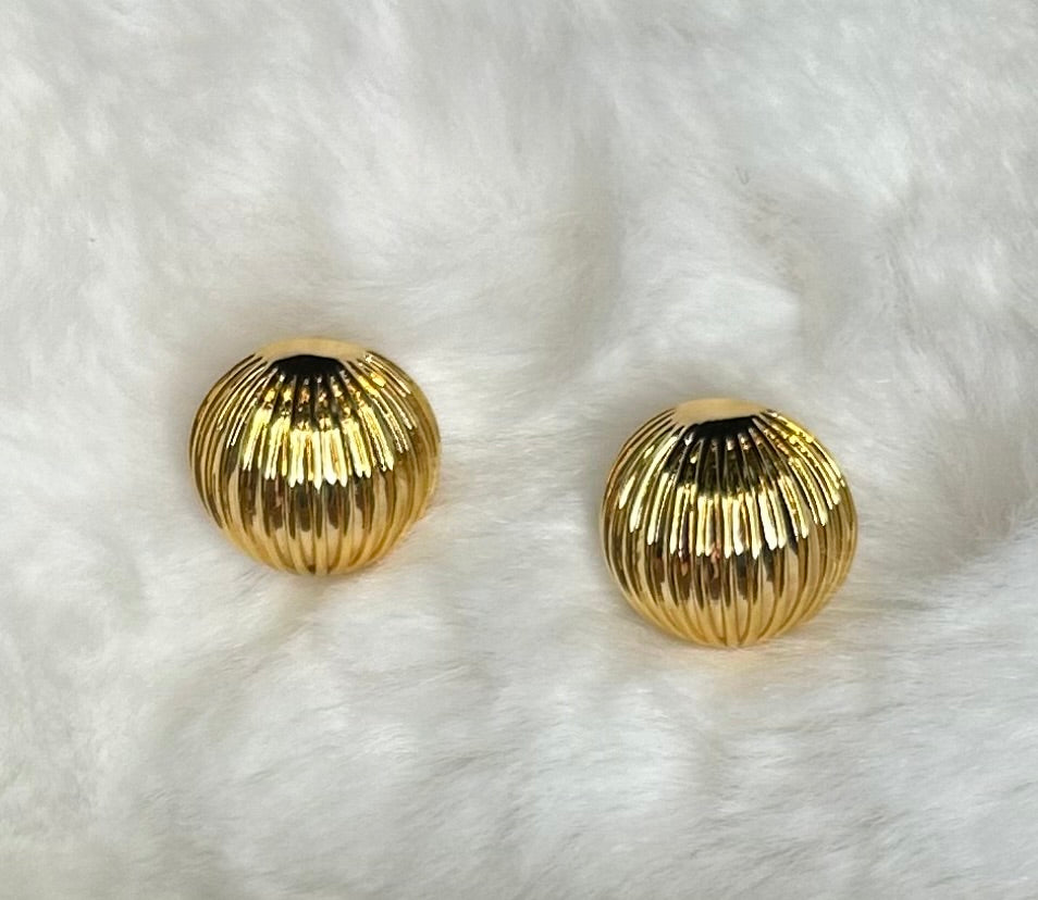 Gold plated earring