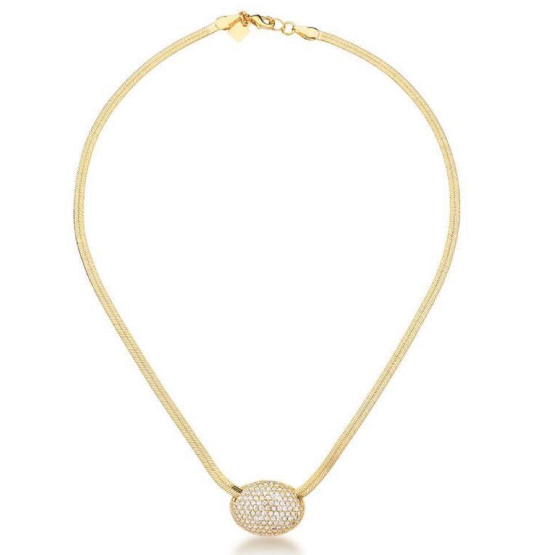 Choker with gold-plated oval pendant